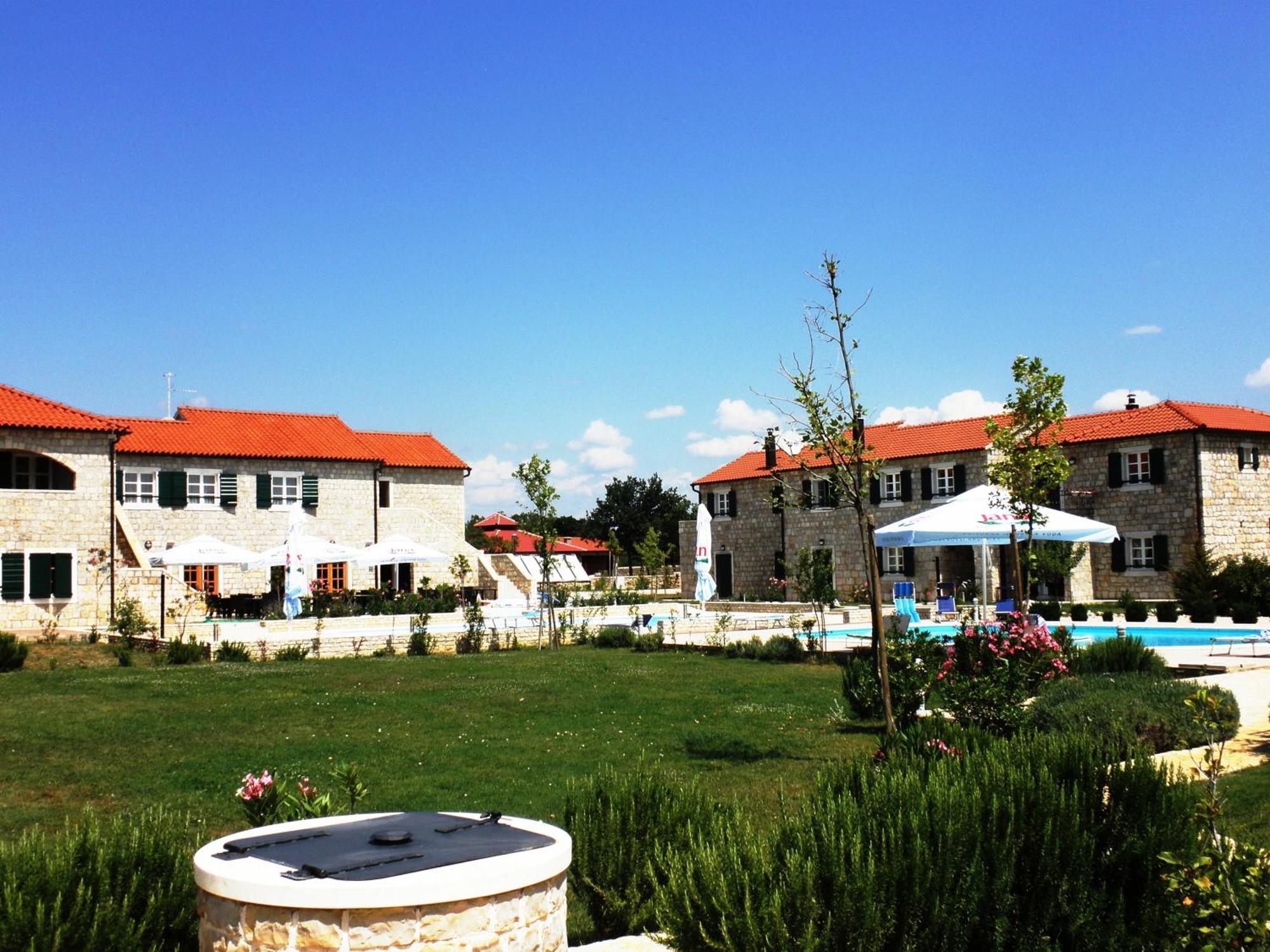 Pansion Skelin Hotel Drinovci Kültér fotó